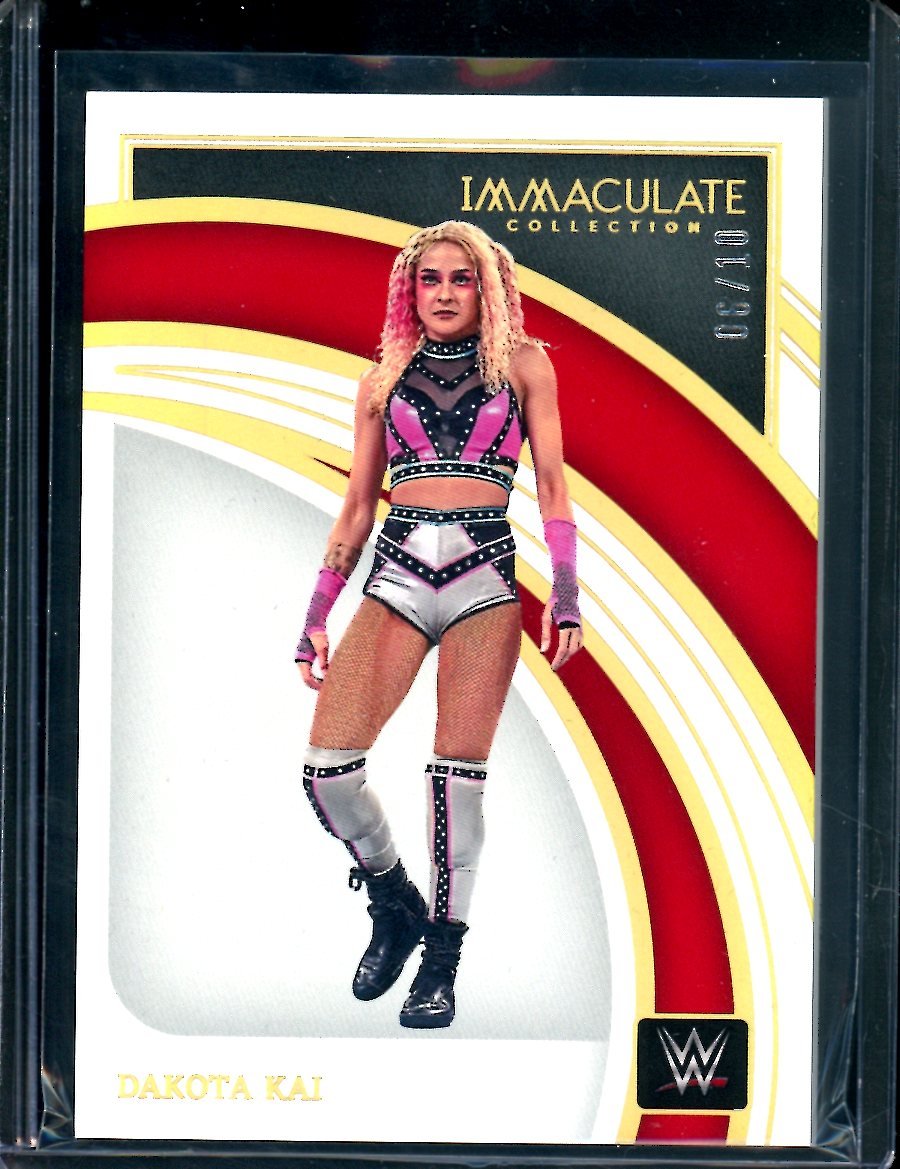 2022 Panini Immaculate Dakota Kai Gold /10 WWE