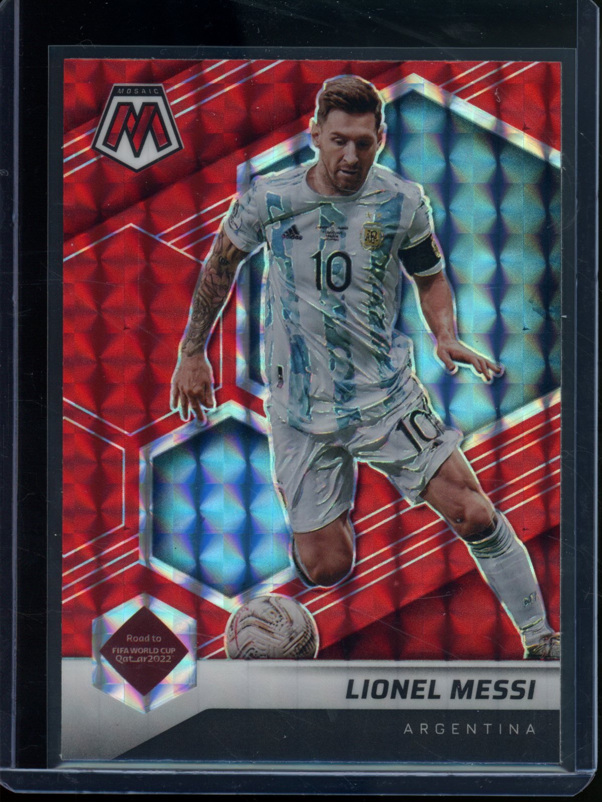 2021/22 Panini Mosaic Lionel Messi Red Reactive Argentina